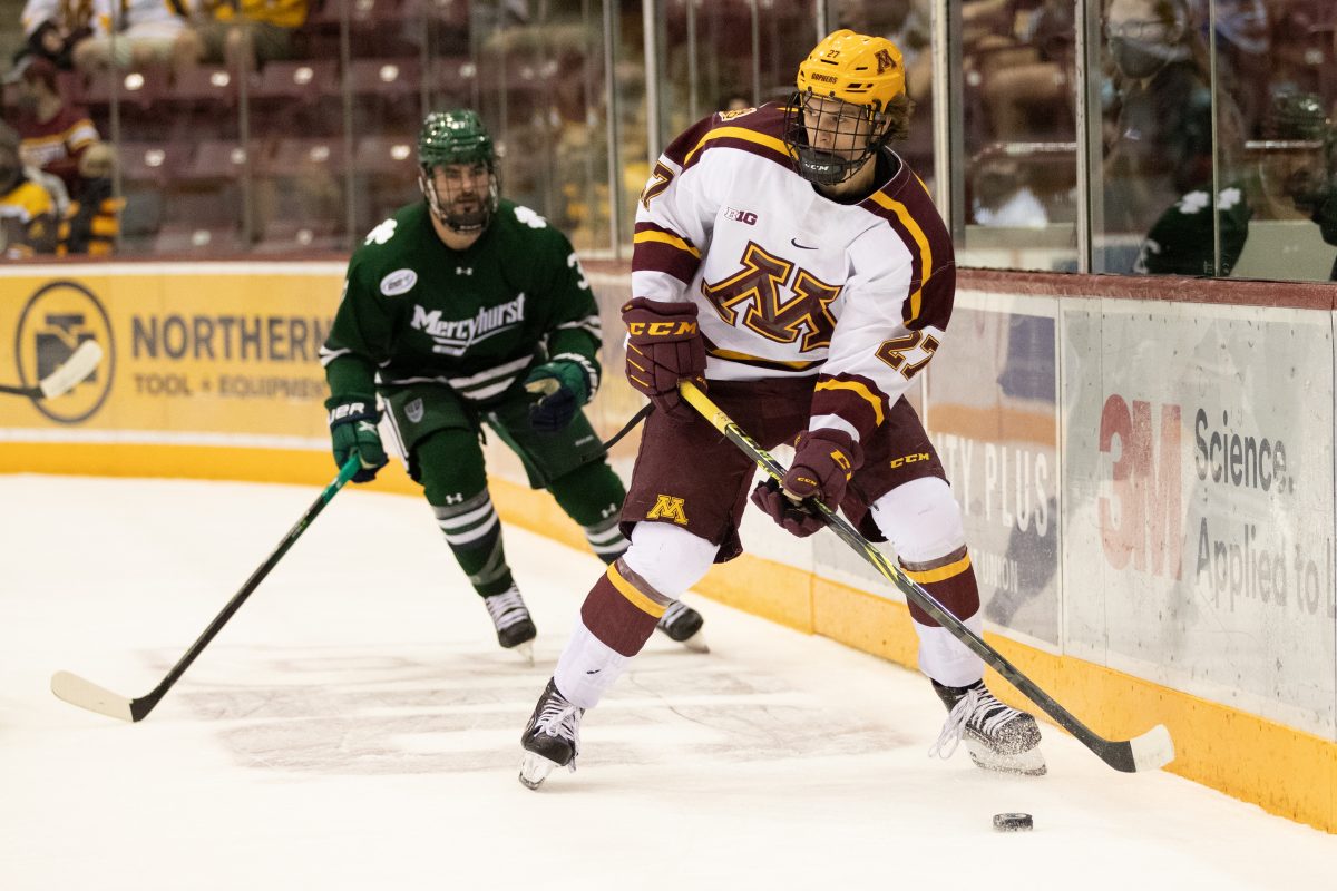 Minnesota Sweeps Mercyhurst as College Hockey Season Routine Returns ...