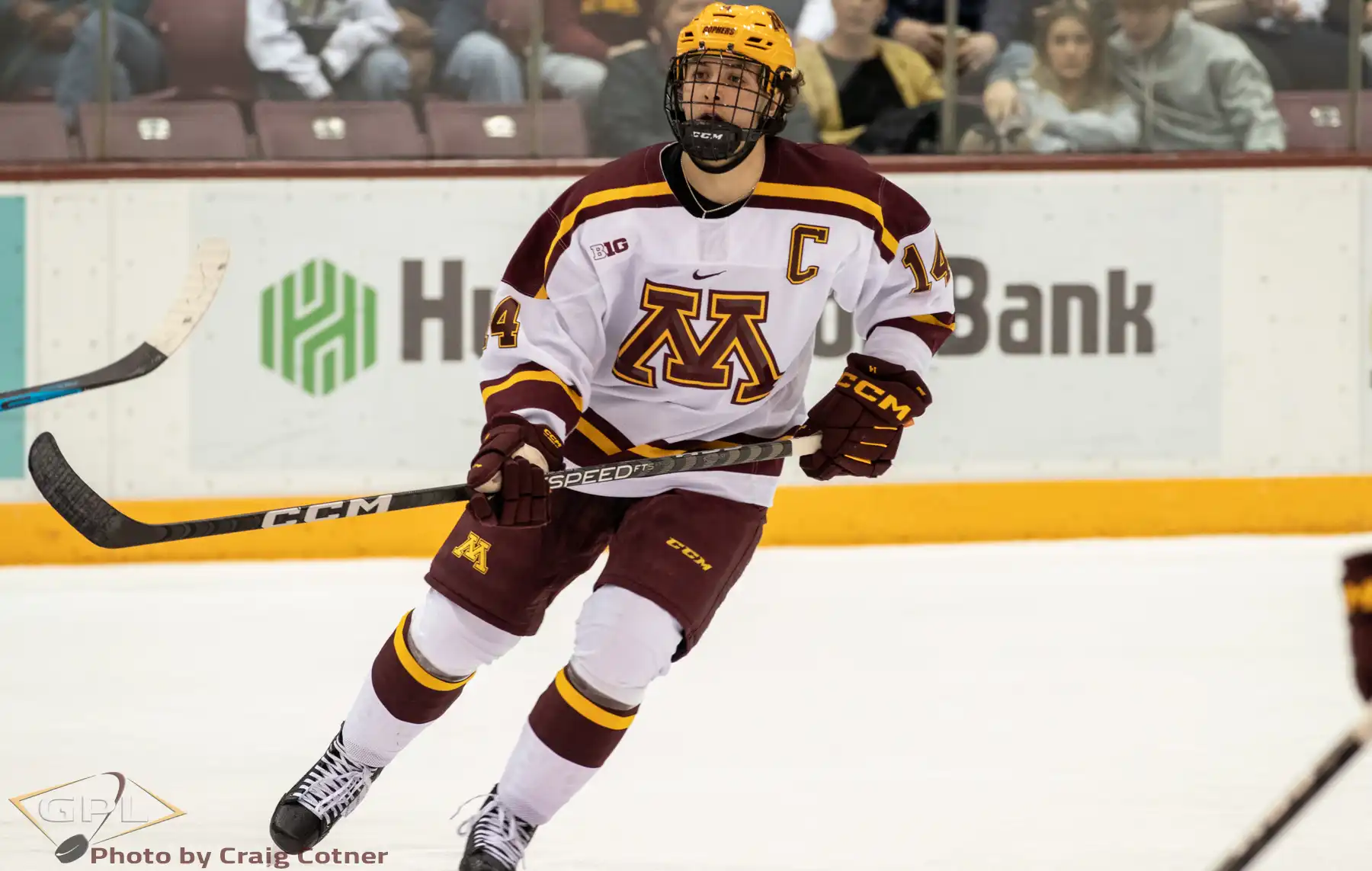 Gophers Complete MSU Sweep with 6-3 Triumph