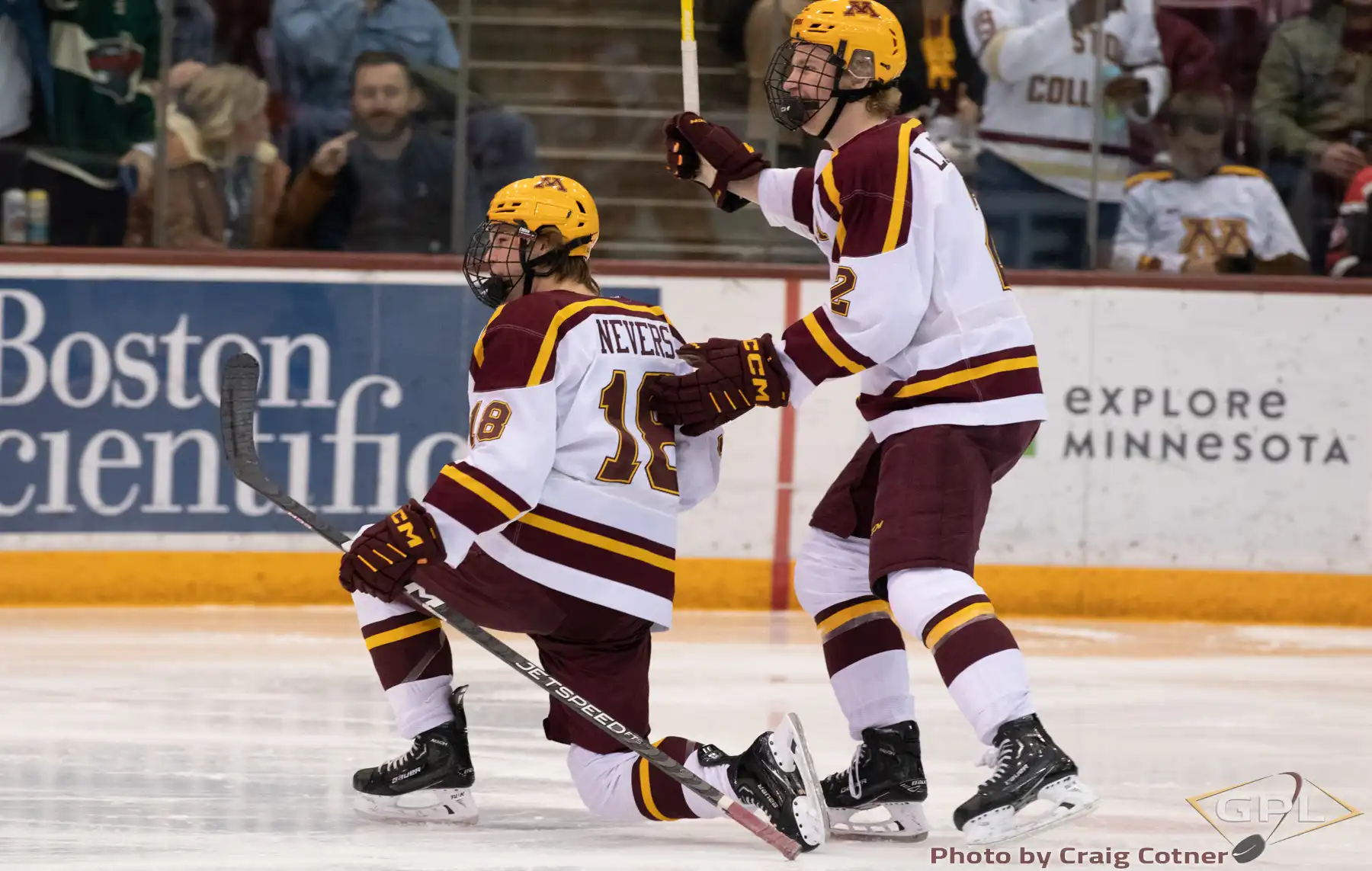 Nevers celebrates his 2nd period goal